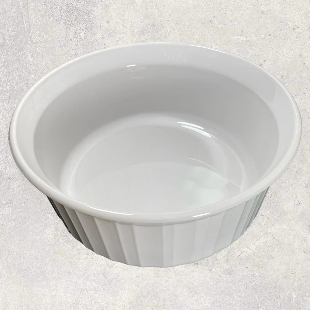 Vintage CorningWare French White 1.6 Liter Casserole Dish - Picture 5 of 5